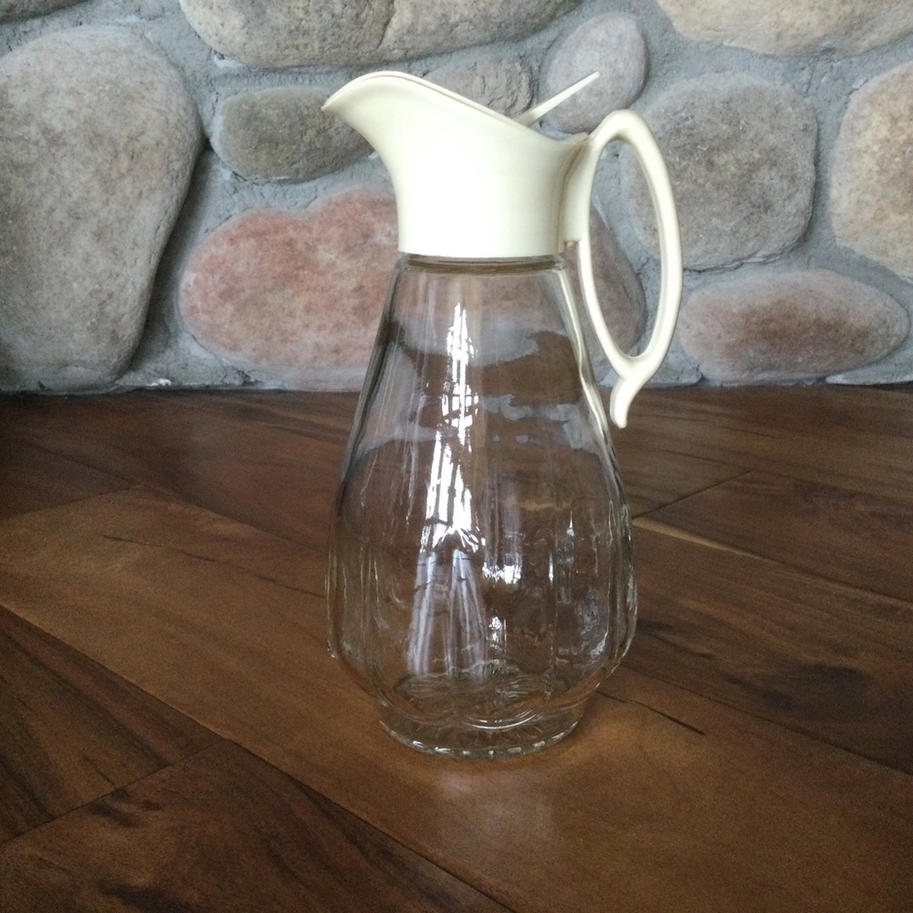 Vintage Log Cabin Syrup Dispenser